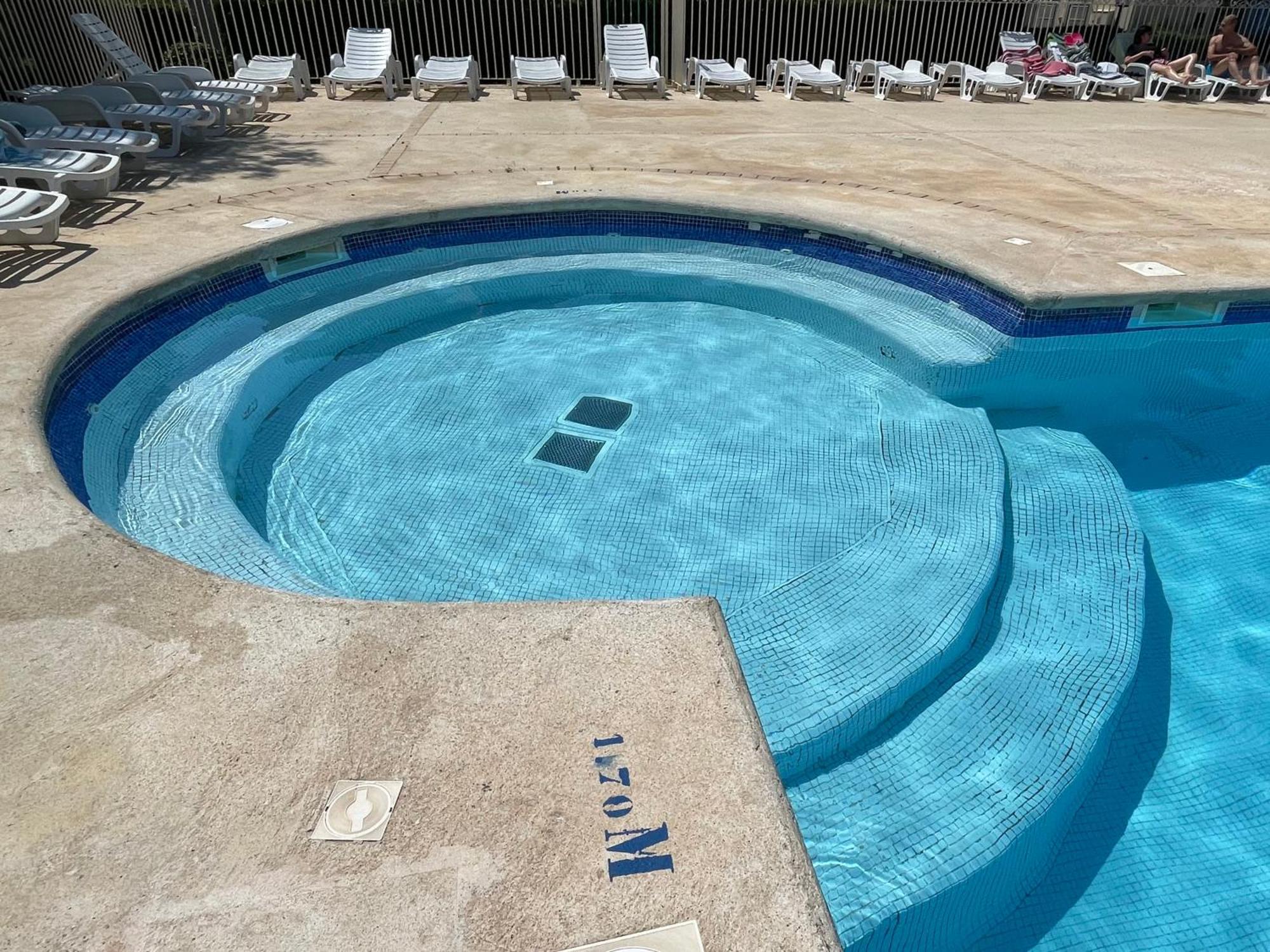 Appartement Plage Piscine Et Tennis Inclus La Londe-les-Maures Exterior foto